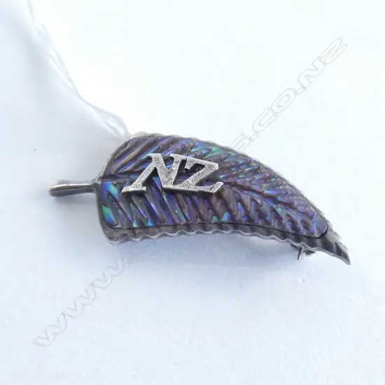 NZ SILVER AND PAUA FERN BROOCH
