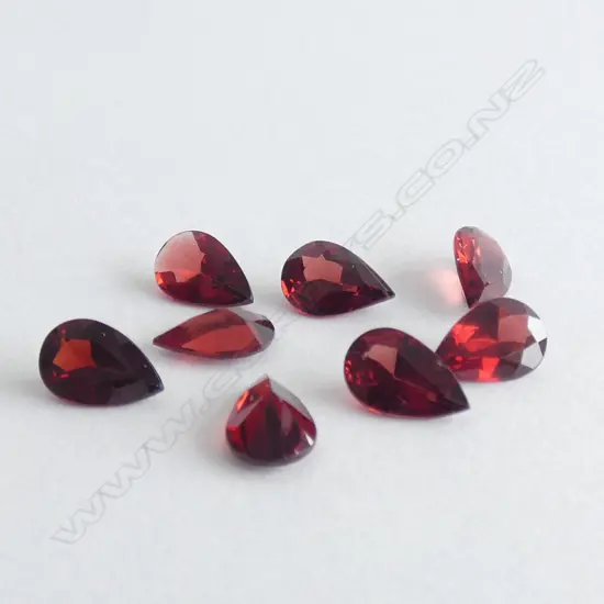 10CT FACETED GARNETS, DROP SHAPE