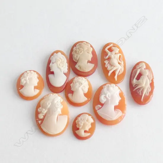 COLLECTION VINTAGE ART NOUVEAU SHELL CAMEOS