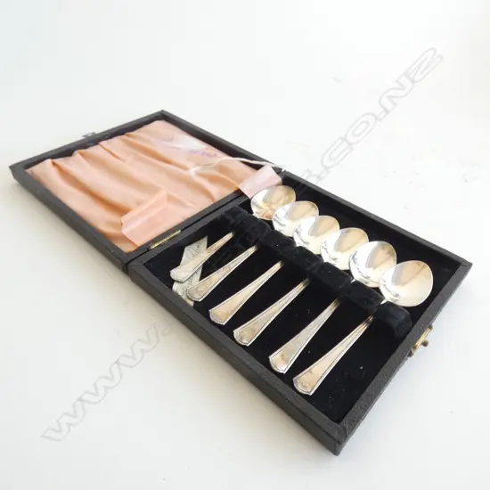 6 CASED STG SILVER COFFEE SPOONS 87GMS