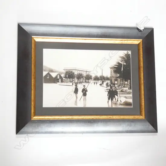 UNKNOWN PHOTOGRAPHER. WHANGANUI RIVER IN FLOOD. C. 1910.