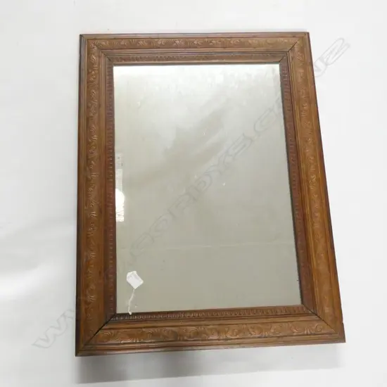 VICTORIAN MIRROR WITH DECORATED WOOD FRAME 570 X 770mm