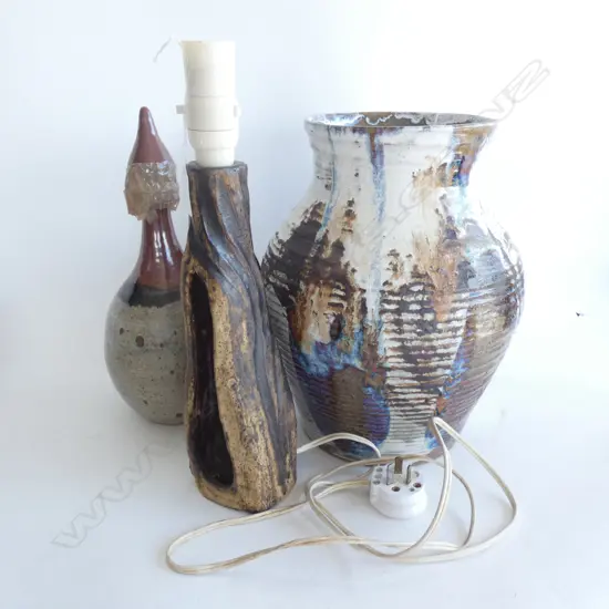 3 PCES STUDIO POTTERY; LARGE VASE H.300mm, STOPPERED BOTTLE, LAMP BASE