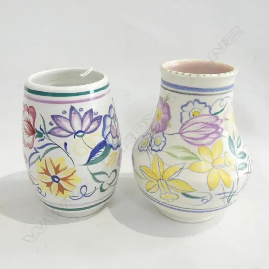 2 HAND PAINTED POOLE VASES H.175mm