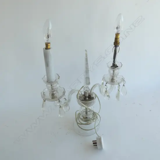 VINTAGE TWIN GLASS LAMP BASE w PRISM GLASS IN CENTRE ONE SLEVE MISSING