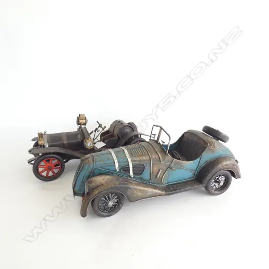 2 VINTAGE STYLE DECORATIVE MODEL CARS L.350mm