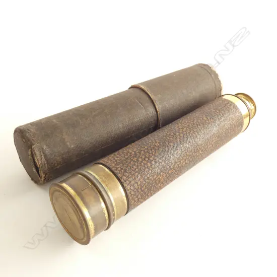 TELESCOPE IN ORIG. CASE L.260mm