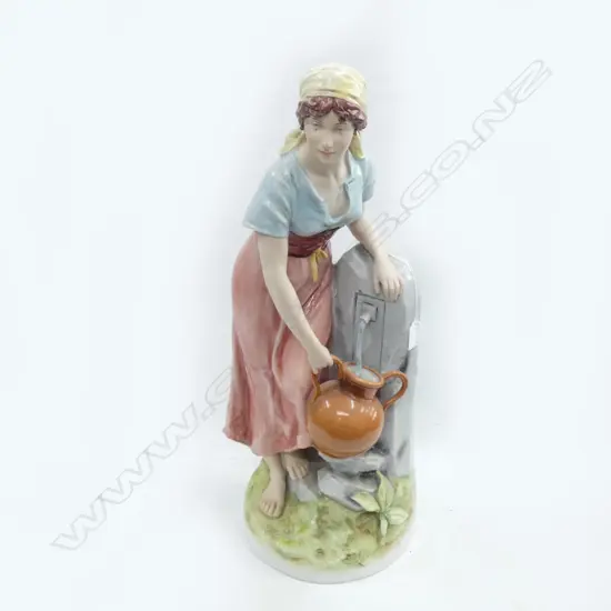 LGE ROYAL DUX FIGURE YOUNG WOMAN AT THE WELL H.590mm