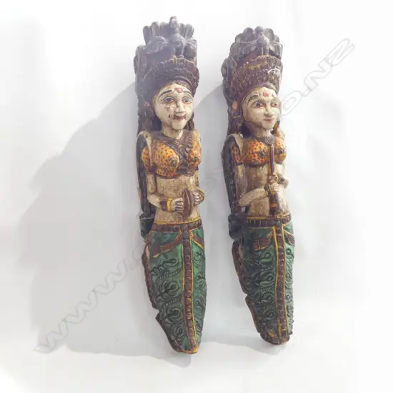 PR LG HEAVY CARVED & PAINTED WOODEN TRIBAL FIGURE HEADS H, 800MM