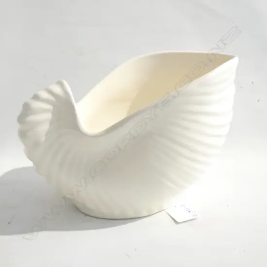 CROWN LYNN WHITEWARE SHELL VASE W.220mm