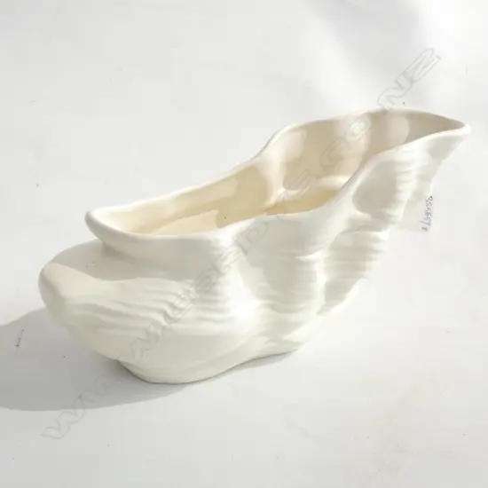 LARGE CROWN LYNN WHITEWARE VASE #586 L.260mm