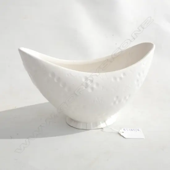 CROWN LYNN WHITEWARE VASE #663 W.215mm