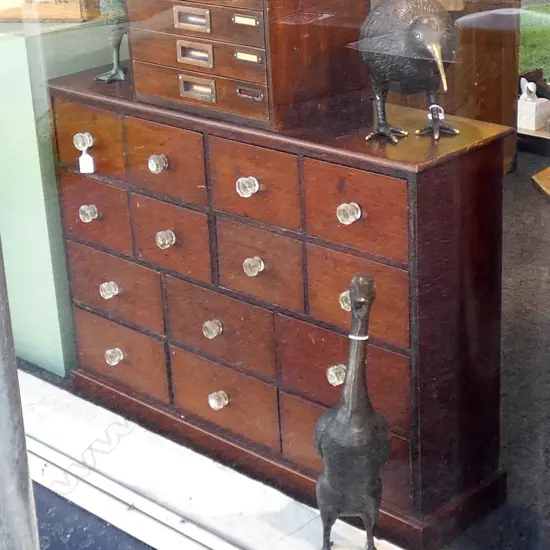 APOCTHECARY CHEST L 940 MM