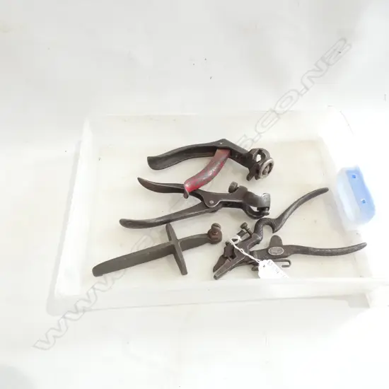 4 VINTAGE TICKET PUNCHES