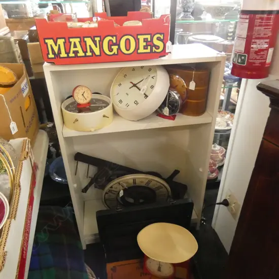 MODERN WHITE SHELVES...