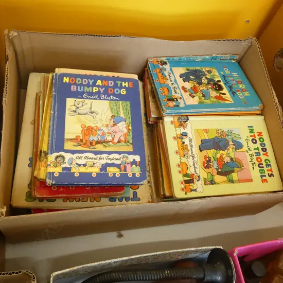 BOX LOT CHILDRENS BOOKS; ENID BLYTON ETC