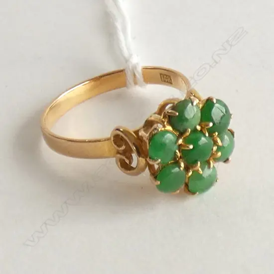 14CT GOLD & JADE RING 3.1 GRAMS
