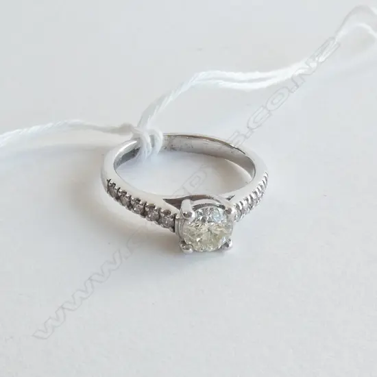 14CT WHITE GOLD AND DIAMOND SOLITAIRE RING (VAL)