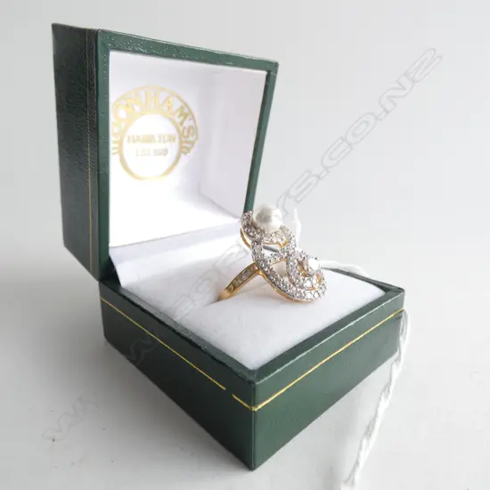 18K GOLD CZ & PEARL FANCY RING