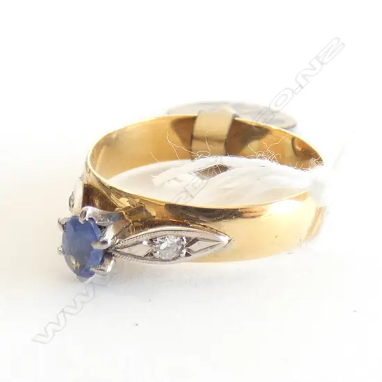 18CT SAPPHIRE & DIAMOND RING (TICKET $595)