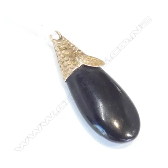 GOLD & ONYX ? FISH PENDANT