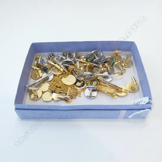 TRAY OF TIE SLIDES & CUFFLINKS