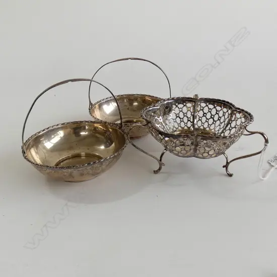 (17763) PR SM STG SILVER DISHES (DIA 100MM) + PIERCED DISH (DIA 130MM) TOTAL WEIGHT 195GMS