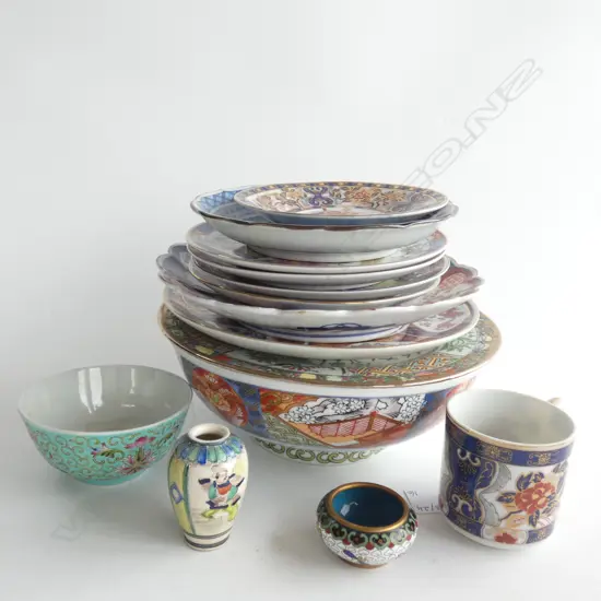 8 JAPANESE IMARI PLATES, C/S, BOWL, CHINESE BOWL, MINI CLOISONNE & SATSUMA VASES, 2 RESIN FIGURES 