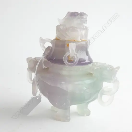 LIDDED CHRYSOPRASE CENSOR AF W.135mm