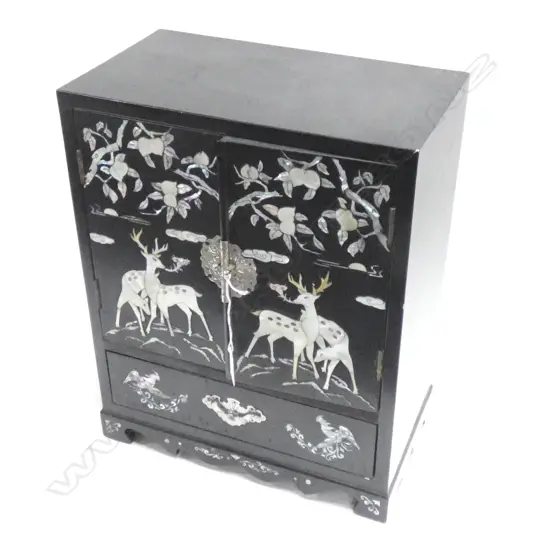 SMALL BLACK LACQUER ORIENTAL JEWELLERY CABINET w. MOP DECORATION...
