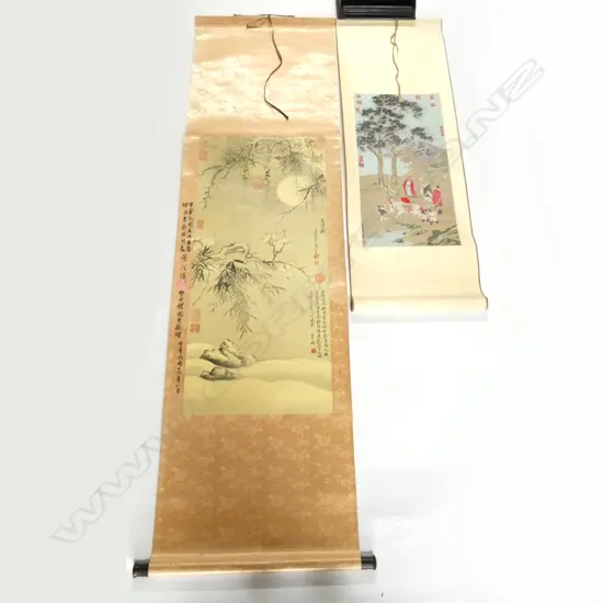 2 ORIENTAL SCROLLS 