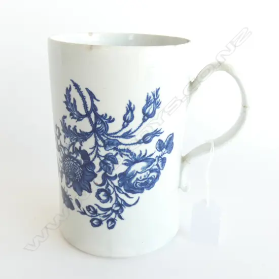 LG ANTIQUE BLUE & WHITE FLORAL CHINA MUG C1760-70 CRACKED HANDLE  H. 155MM