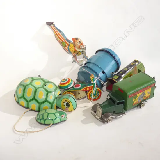 5 TIN PLATE TOYS; 4 GREEN 1 BLUE