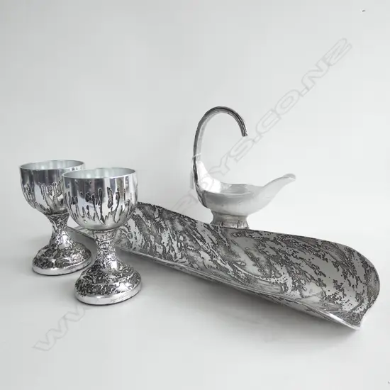 4 PCES DON SHEIL ALUMINIUM; PR GOBLETS, JUG & TRAY L.560mm