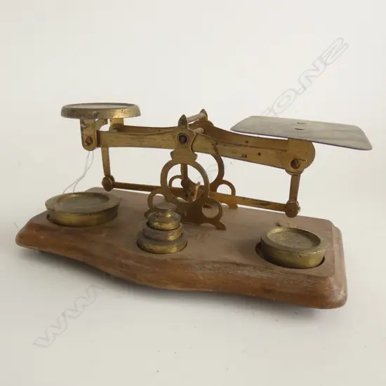 SET OF SMALL SCALES & WEIGHTS L 180MM