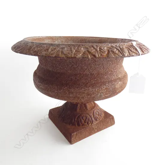 VINTAGE CAST IRON CLASSICAL URN squat form H.210mm