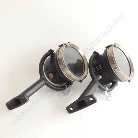 PR VINTAGE CARRIAGE LAMPS