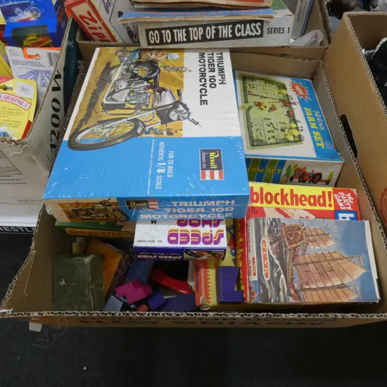 BOX LOT ASST. GAMES & MODEL KITS