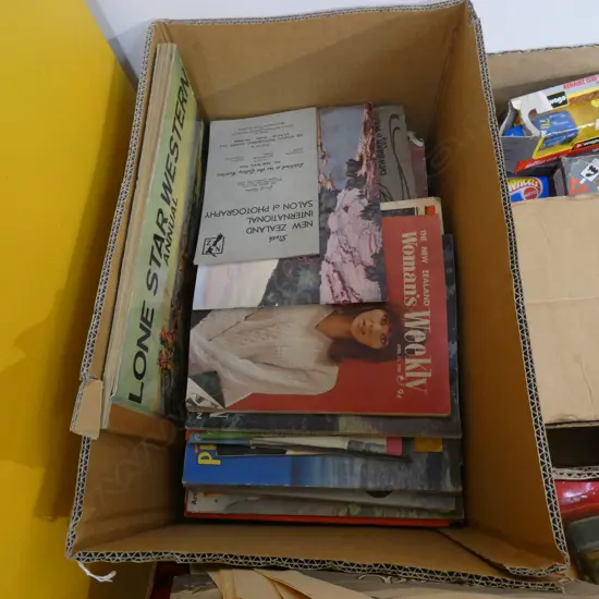 BOX LOT ASST. VINTAGE MAGAZINES