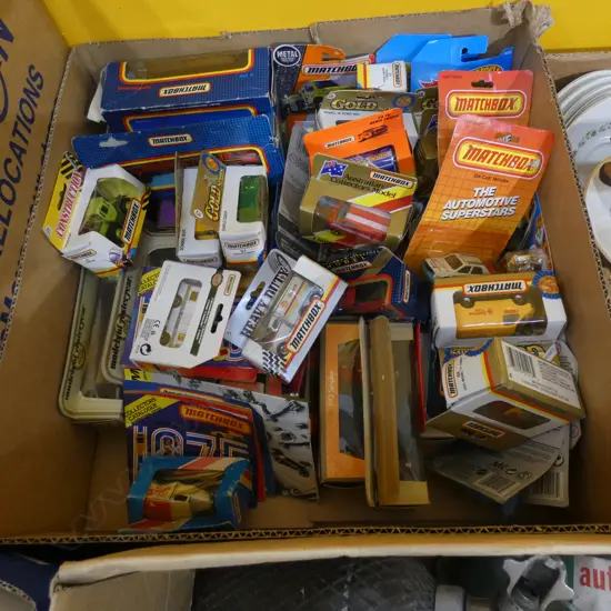 BOX LOT ASST. BOXED MODEL CARS