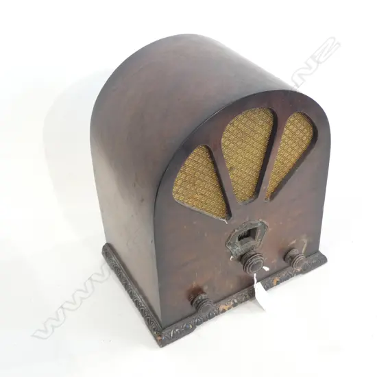 VINTAGE CROWN CATHEDRAL-SHAPE RADIO H.290mm