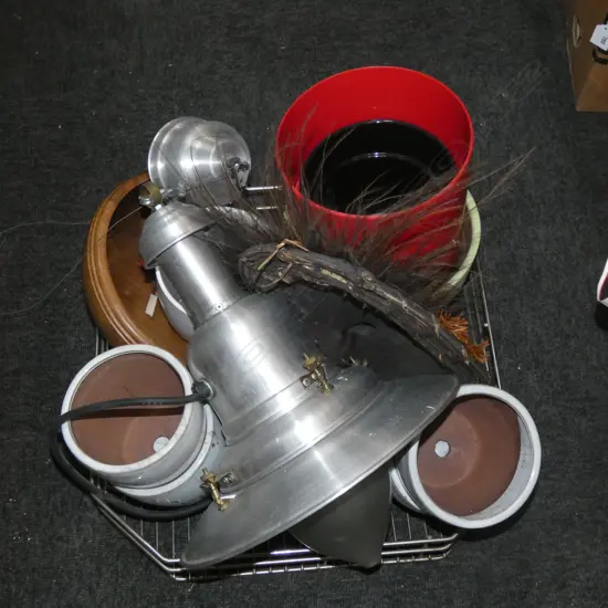 TRAY ASST. CERAMIC PLANTERS, SILVER METAL LIGHT FITTING, MASK 