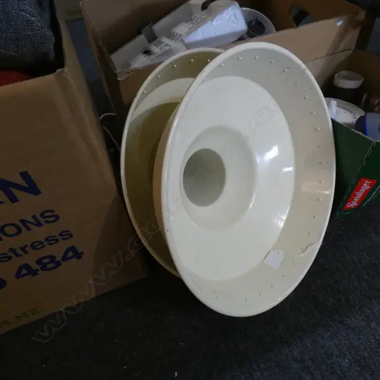 PR CREAM ENAMEL INDUSTRIAL STYLE LIGHT FITTINGS DIA  350MM