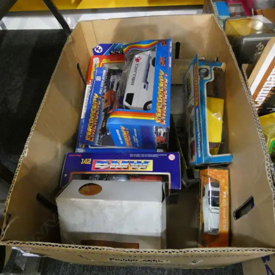 BOX LOT ASST. BOXED MODEL CARS
