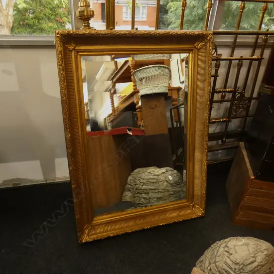 GILT FRAMED BEVELLED MIRROR 1125x820mm