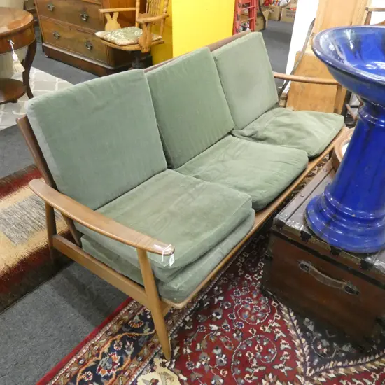 3 SEATER RETRO / MID CENT. SOFA