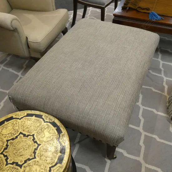 RECTANGULAR OTTOMAN 1100x740mm