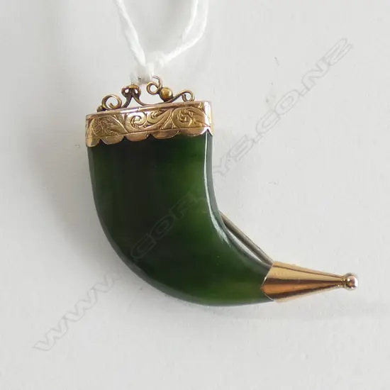 ANTIQUE 9CT & NEPHRITE CLAW BROOCH HARROP & NEIL