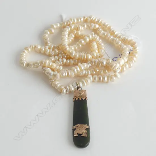 PEARL NECKLACE w. GREENSTONE PENDANT DAMAGE TO GOLD