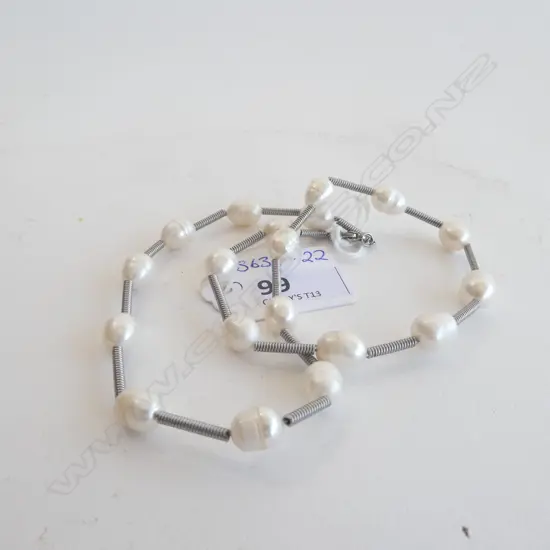 PEARL  CHOKER NECKLACE